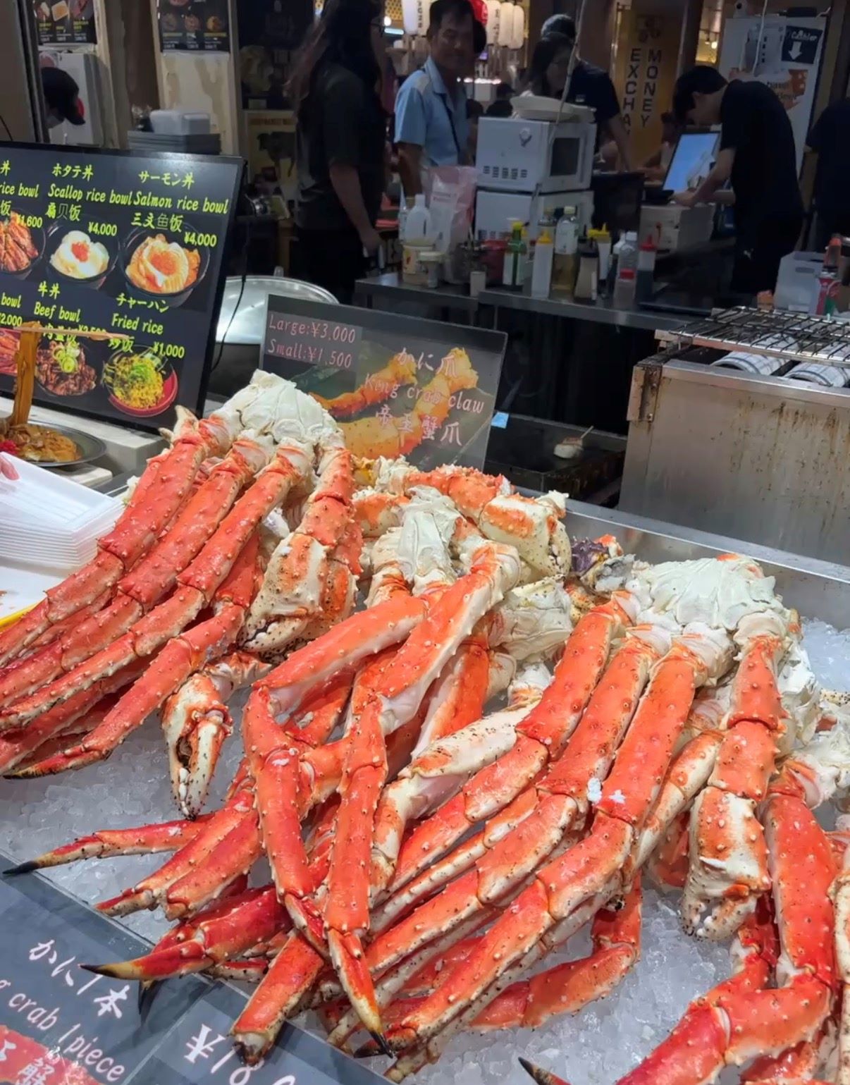 King crab at Kuromon Market Osaka