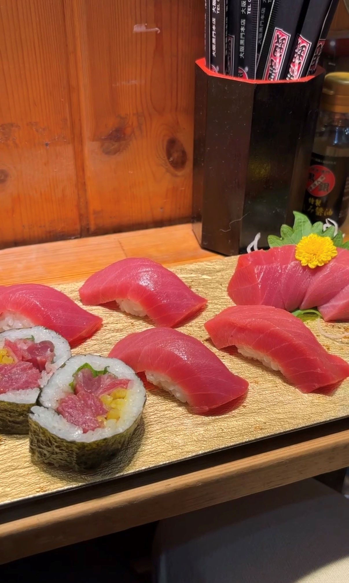 Sushi at Osaka fish market