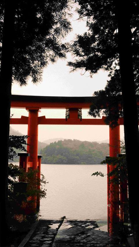 Hakone Shrine's torii gate