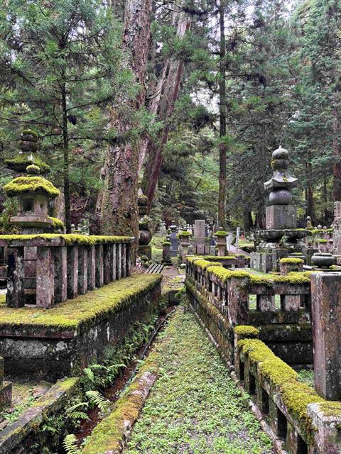Okuno-in cemetery in Koyasan