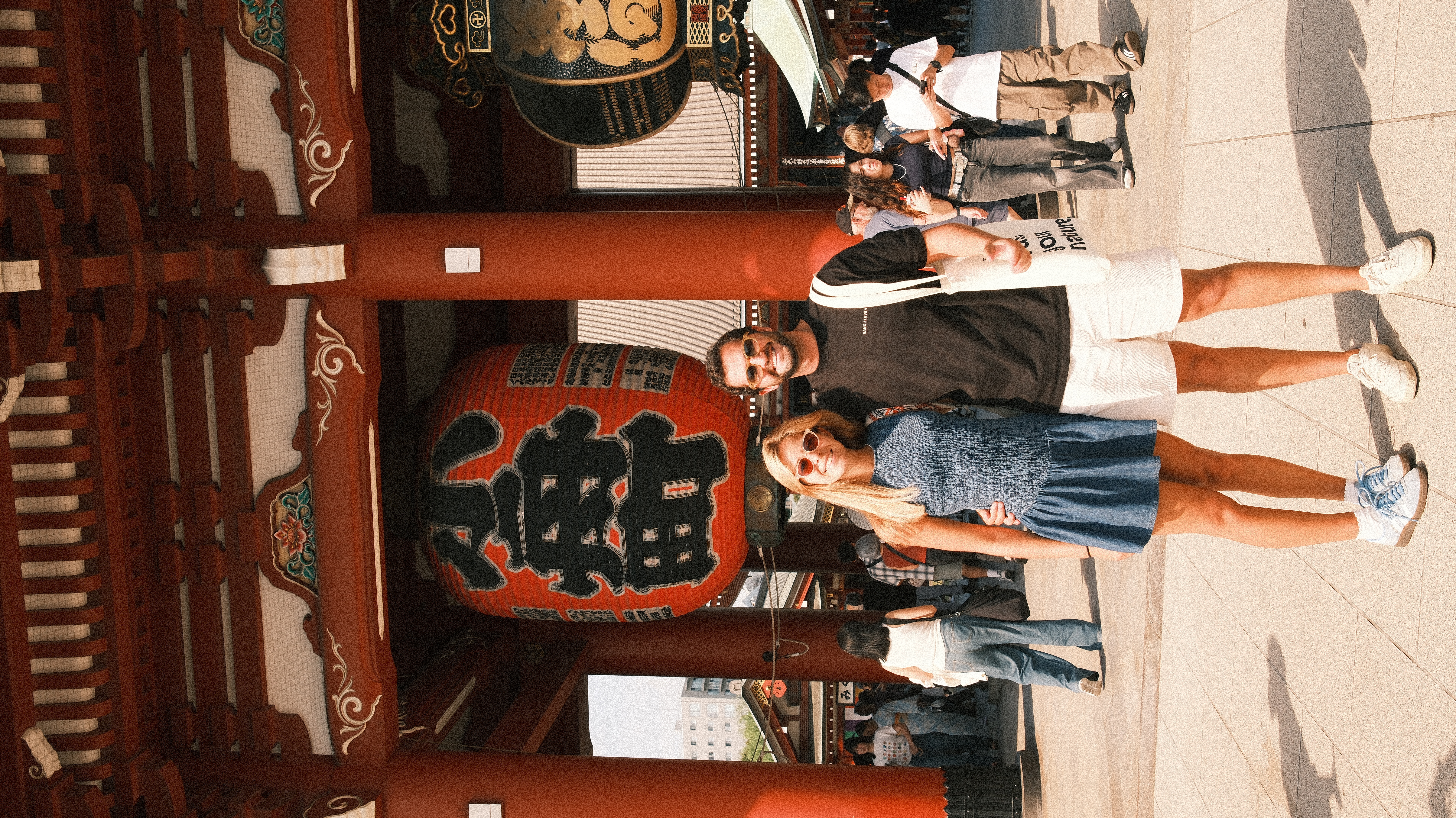 Couple at Senso-ji Kaminarimon gate Asakusa